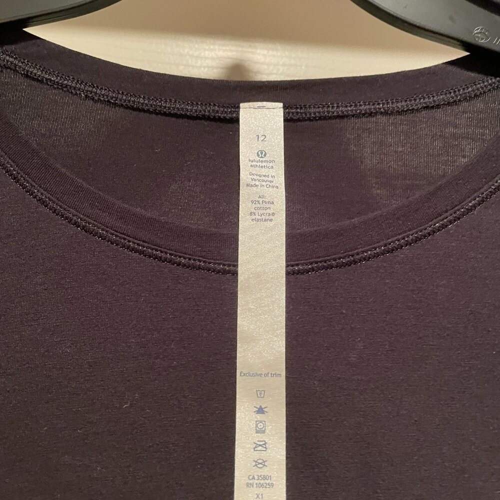 Lululemon, Ultralight Hip-Length Long-Sleeve Shirt, Black, Size 12 - Picture 5 of 5